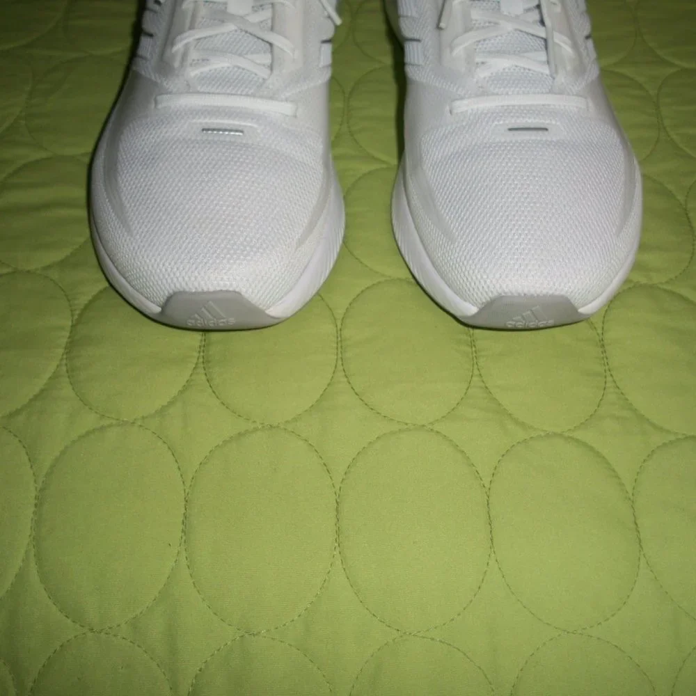 Adidas Women's White Shoes - Picture 4 of 16